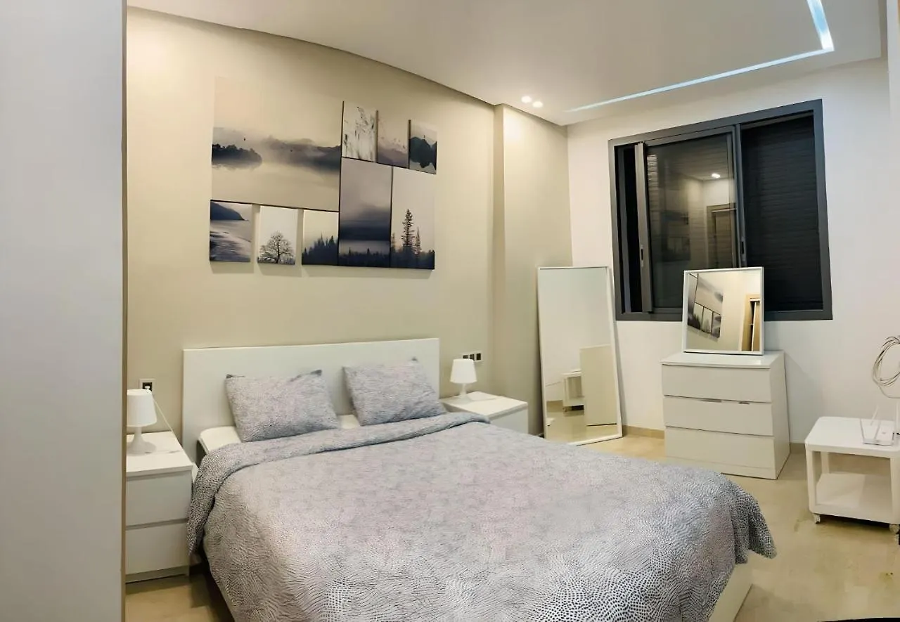 Studio Haut Standing A Maarif 카사블랑카 아파트